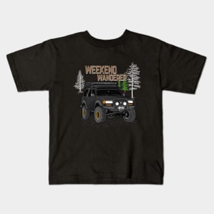 Toyota Land Cruiser Weekend Wanderer - Black Toyota Land Cruiser for Outdoor Enthusiasts Kids T-Shirt